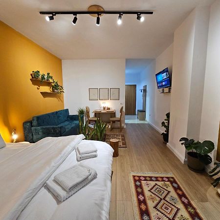 Vibe Studio Apartment Tirana Eksteriør billede