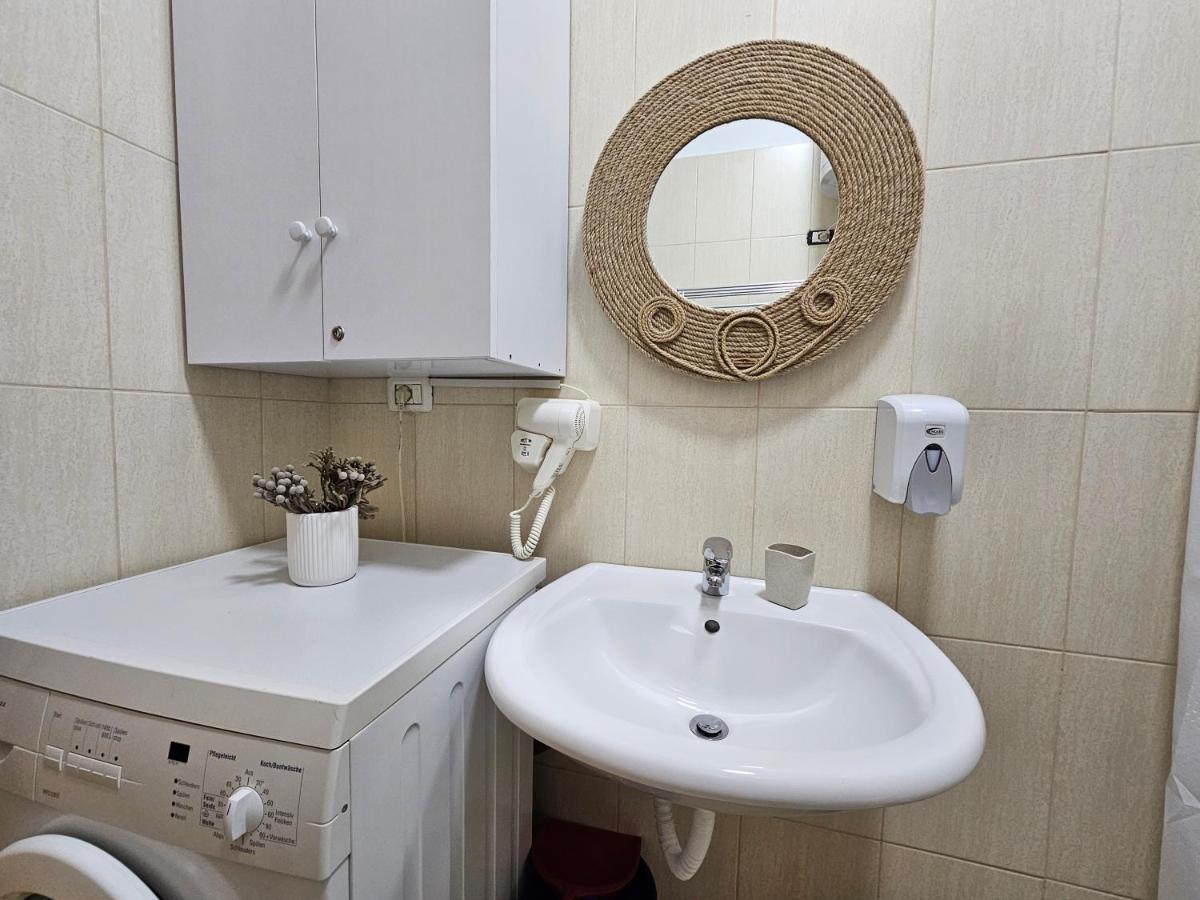 Vibe Studio Apartment Tirana Eksteriør billede